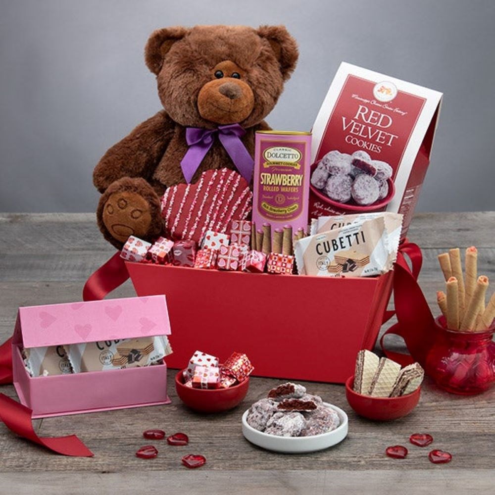 Valentine's Day Gift Basket with Teddy Bear And Chocolates